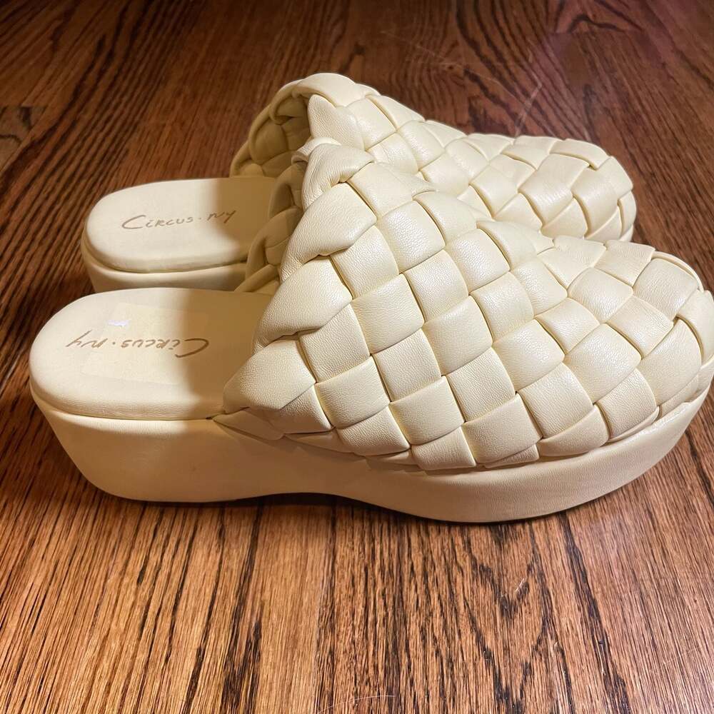 Circus NY by Sam Edelman Julieta Woven Platform Clog Mules in Butter Yellow